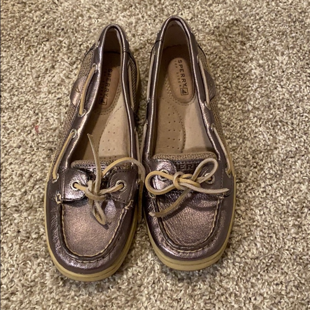 NEVER WORN blue metallic sperrys!!